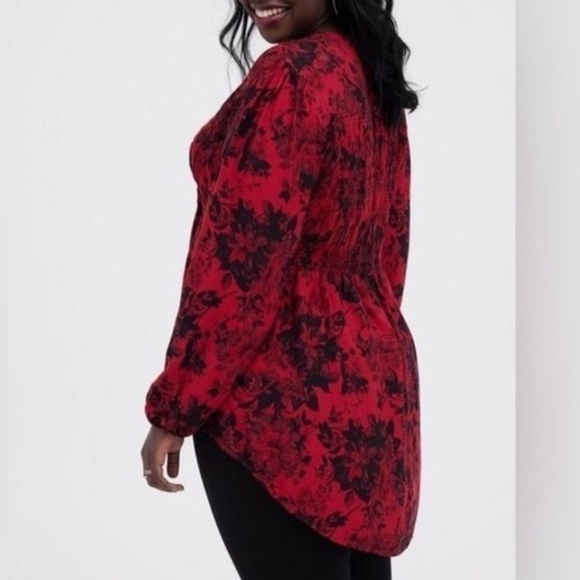 Torrid Babydoll Twill Smocked Button Front V-neck long sleeve Red Floral Tunic - Picture 1 of 16
